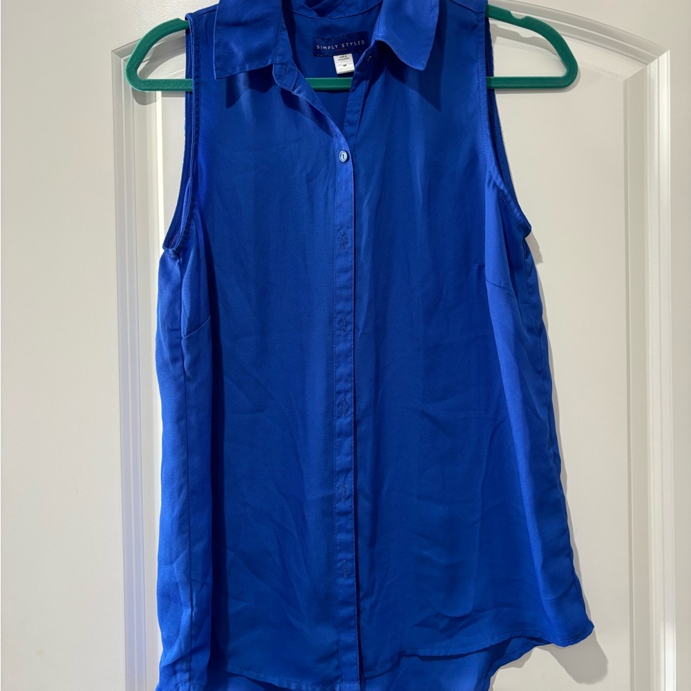 Simply Styled Royal Blue Sleeveless Button Down Shirt